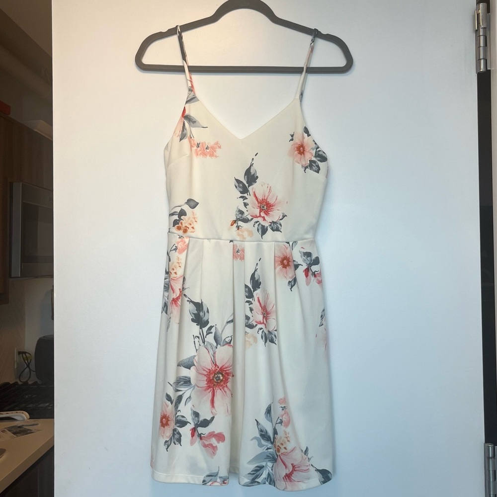 Spagetti strap floral summer dresss/ Large/ worn once